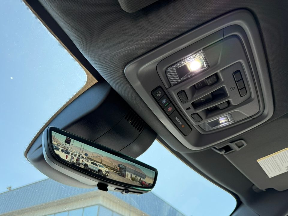 new 2025 GMC Sierra car