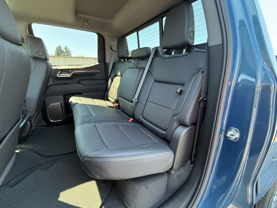 new 2025 GMC Sierra car