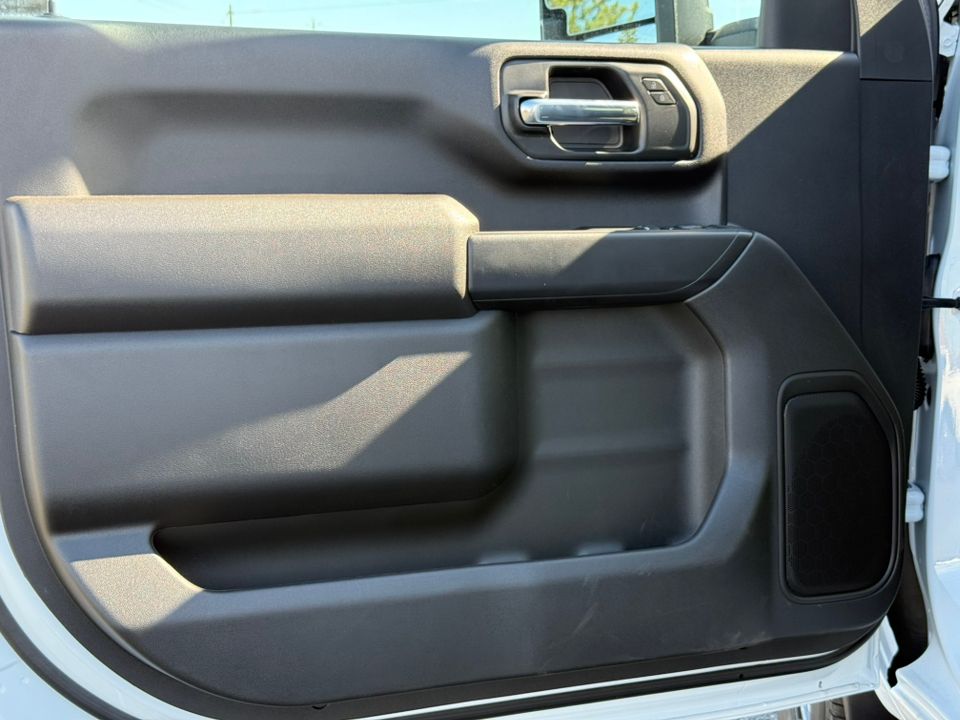 new 2025 GMC Sierra car