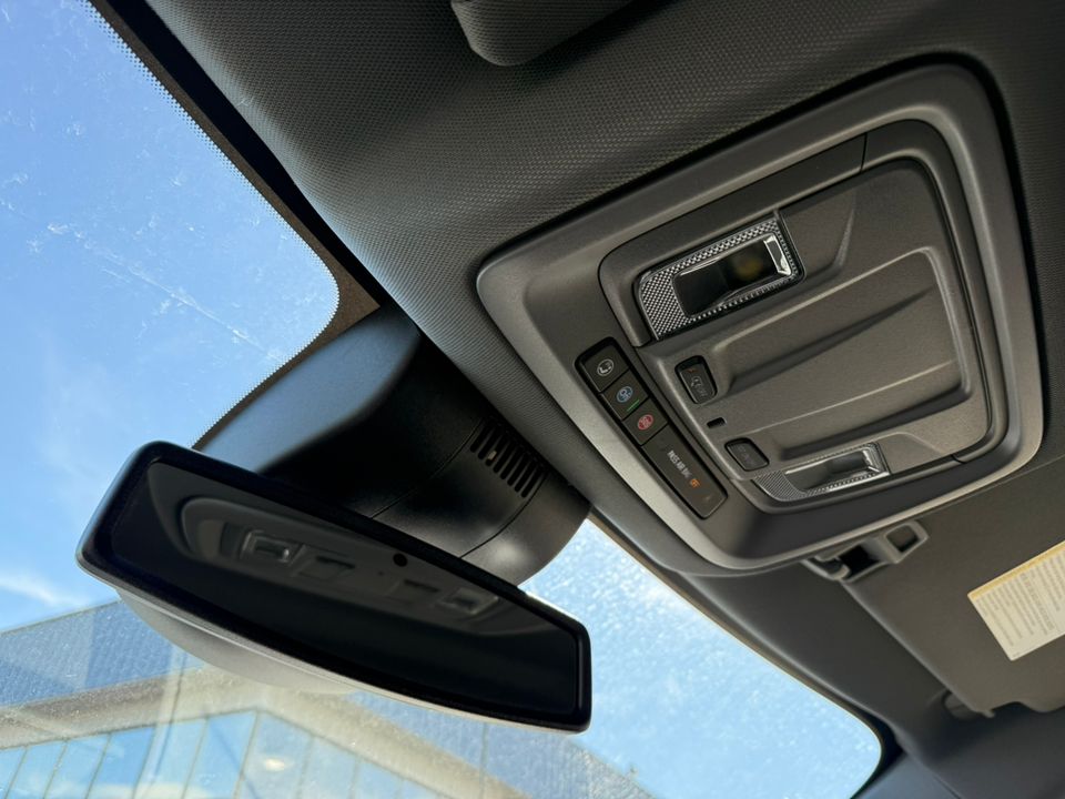 new 2025 GMC Sierra car