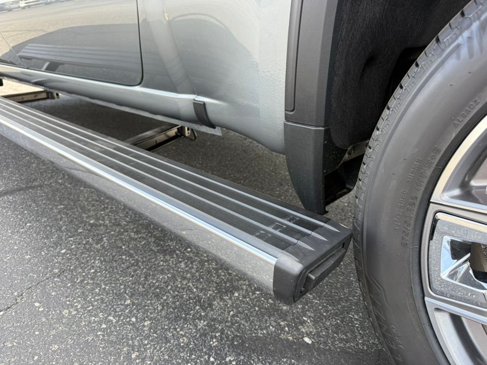 new 2025 GMC Sierra car