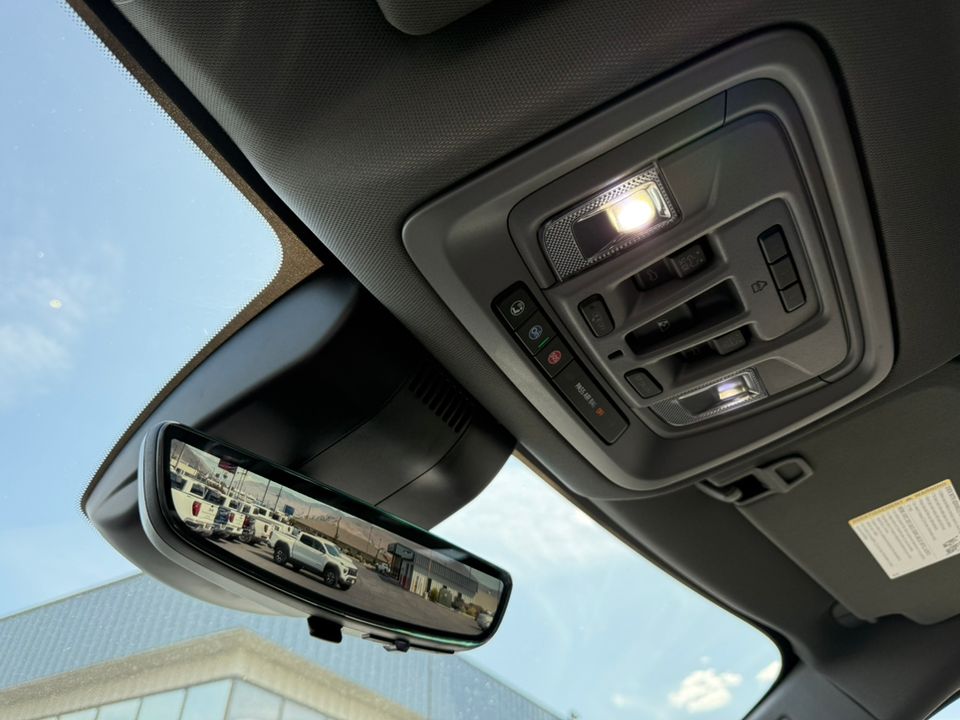 new 2025 GMC Sierra car