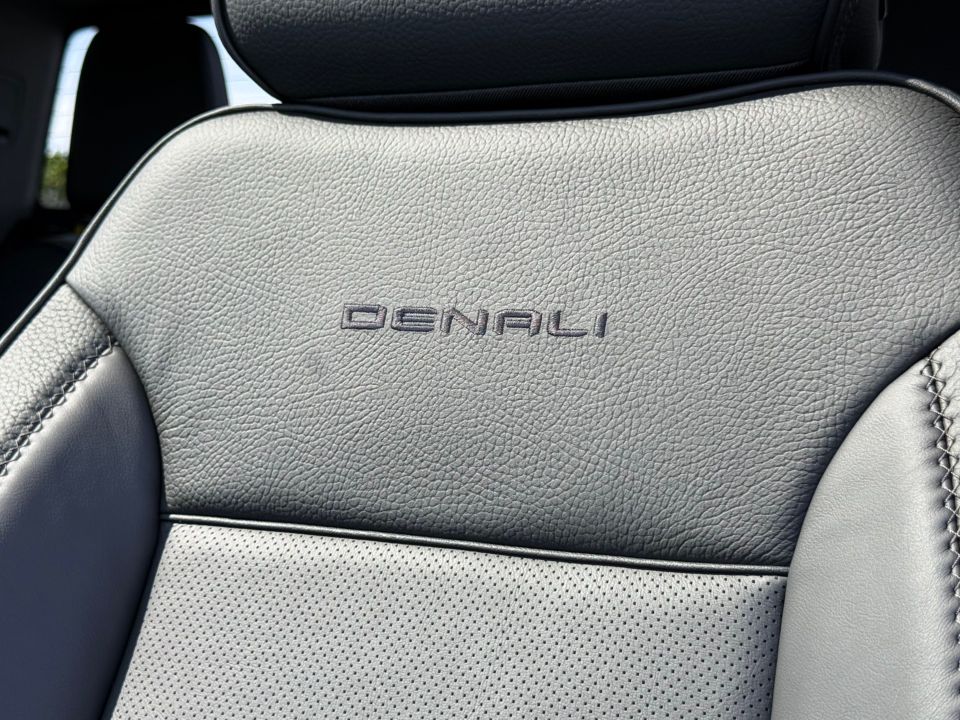 new 2025 GMC Sierra car
