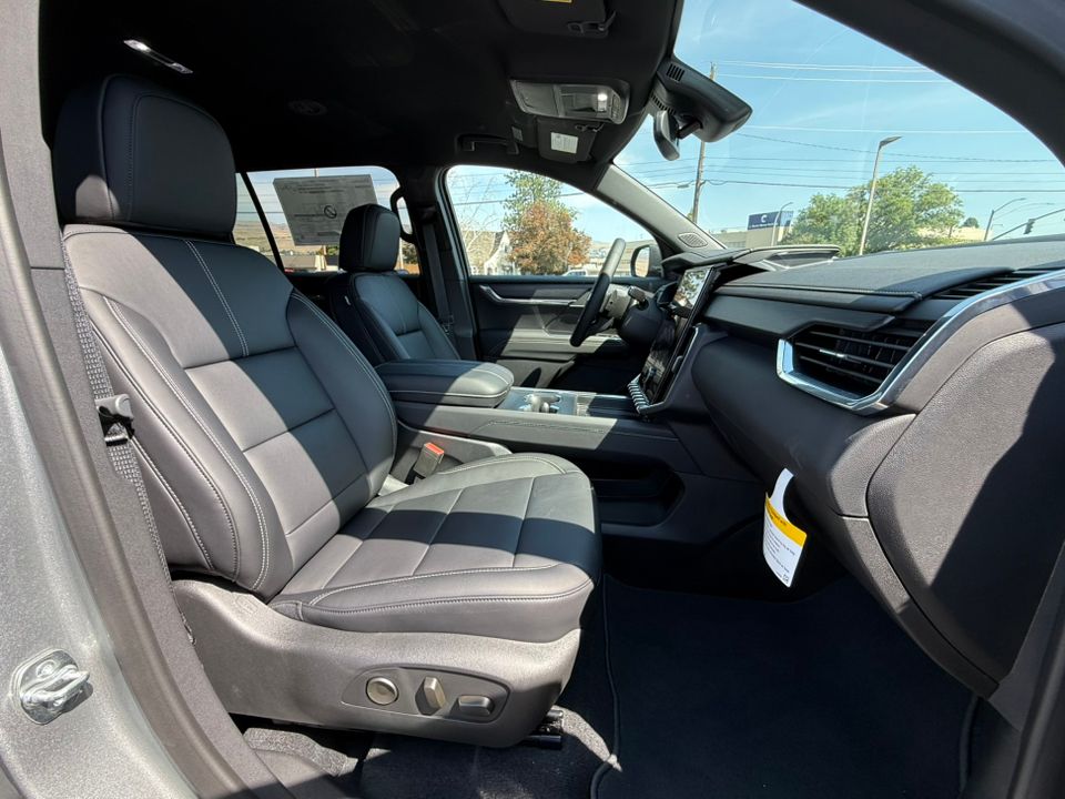 new 2025 GMC Acadia car