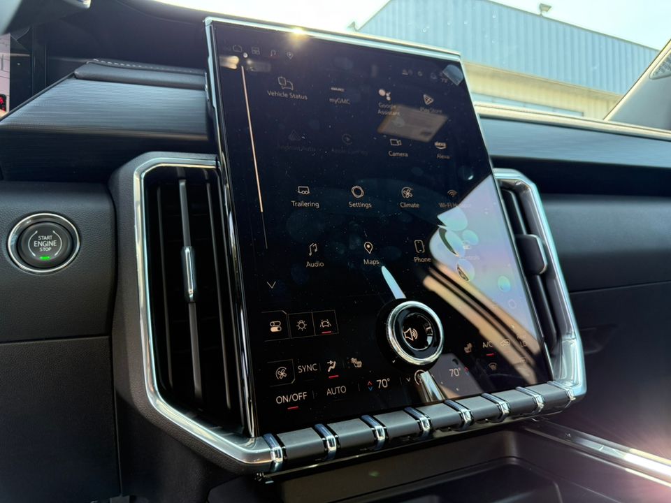 new 2025 GMC Acadia car