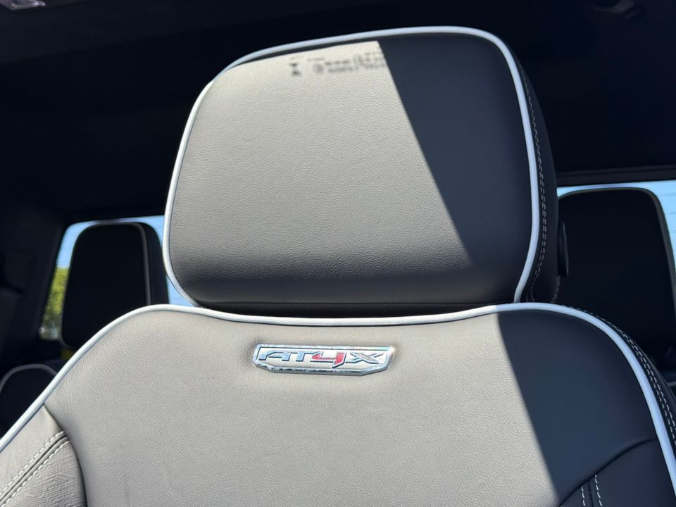 new 2025 GMC Sierra car
