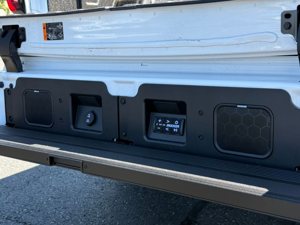 new 2025 GMC Sierra car