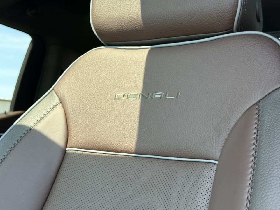 new 2025 GMC Sierra car