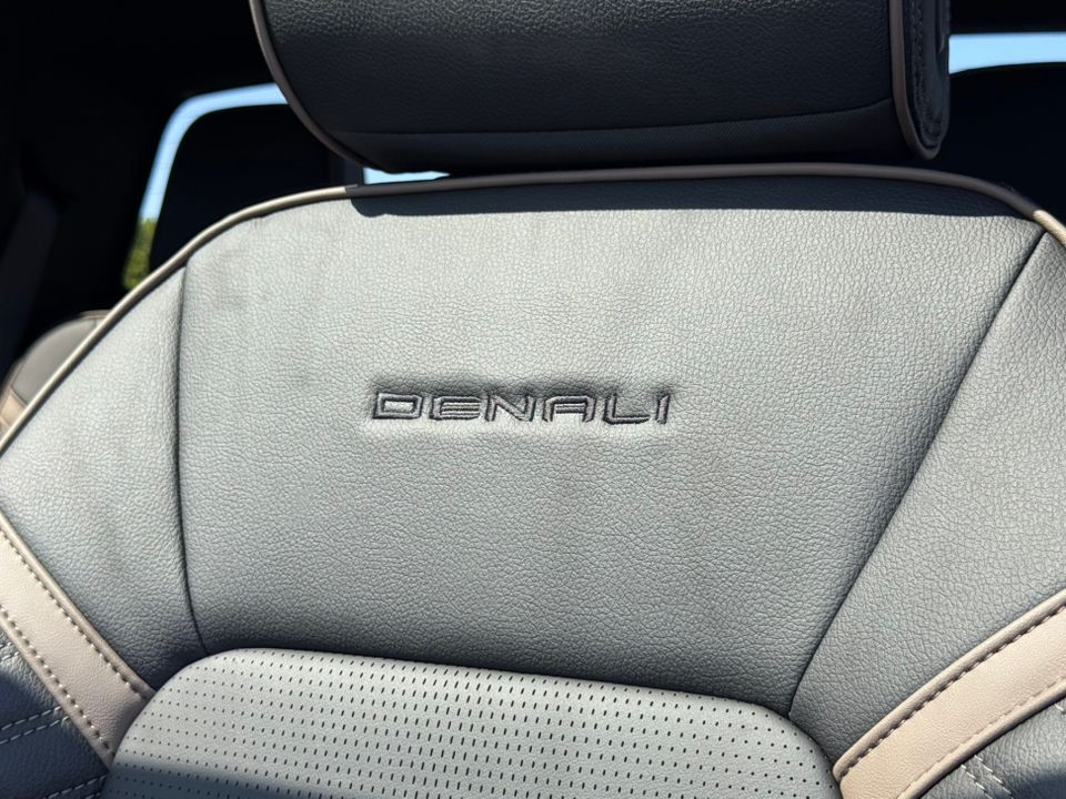 new 2025 GMC Canyon car