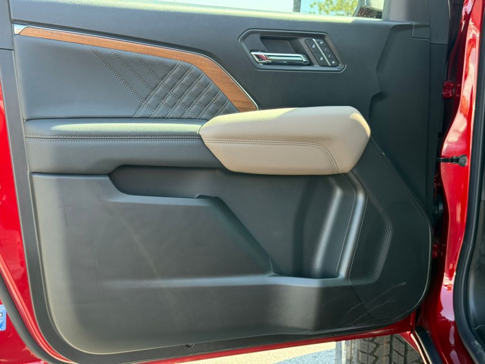 new 2025 GMC Canyon car