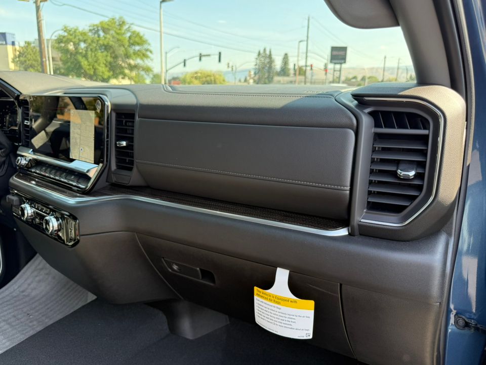 new 2025 GMC Sierra car
