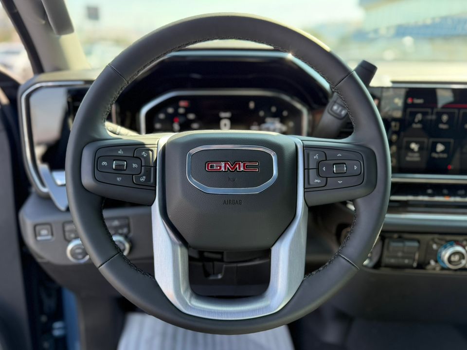 new 2025 GMC Sierra car